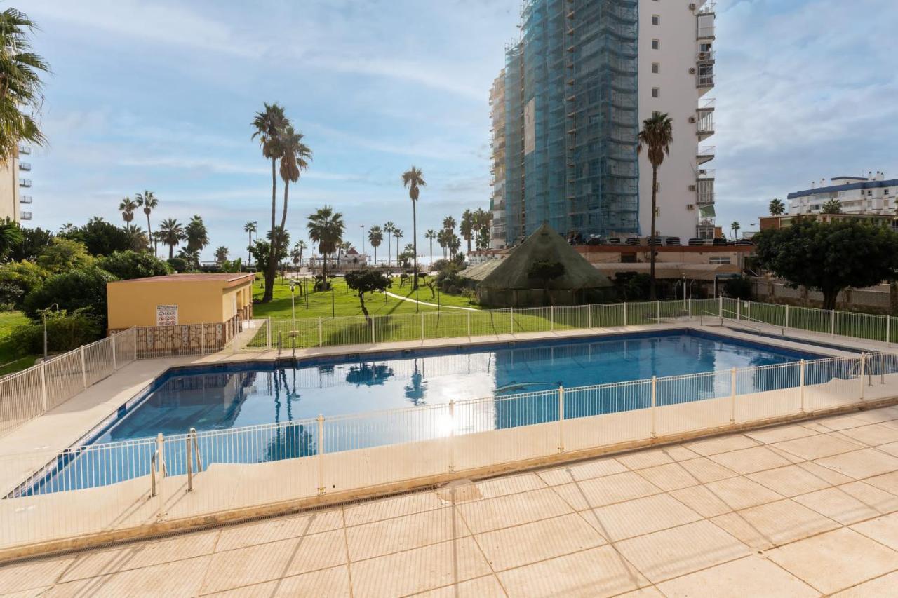 Апартаменты Mi Casa De La Playa -Estudio Frente Al Mar- Бенальмадена Экстерьер фото