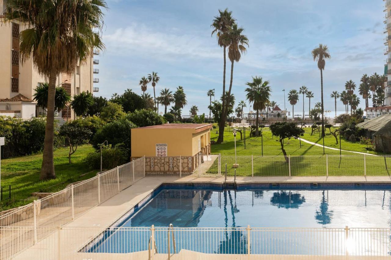 Апартаменты Mi Casa De La Playa -Estudio Frente Al Mar- Бенальмадена Экстерьер фото